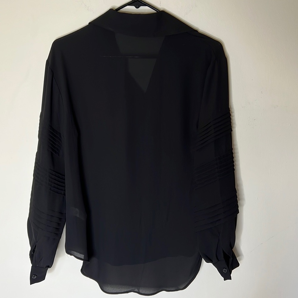 TAHARI Pleated Black Blouse NWT - Picture 6 of 6